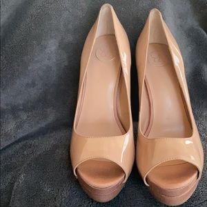 Jessica Simpson platform style peep to pump